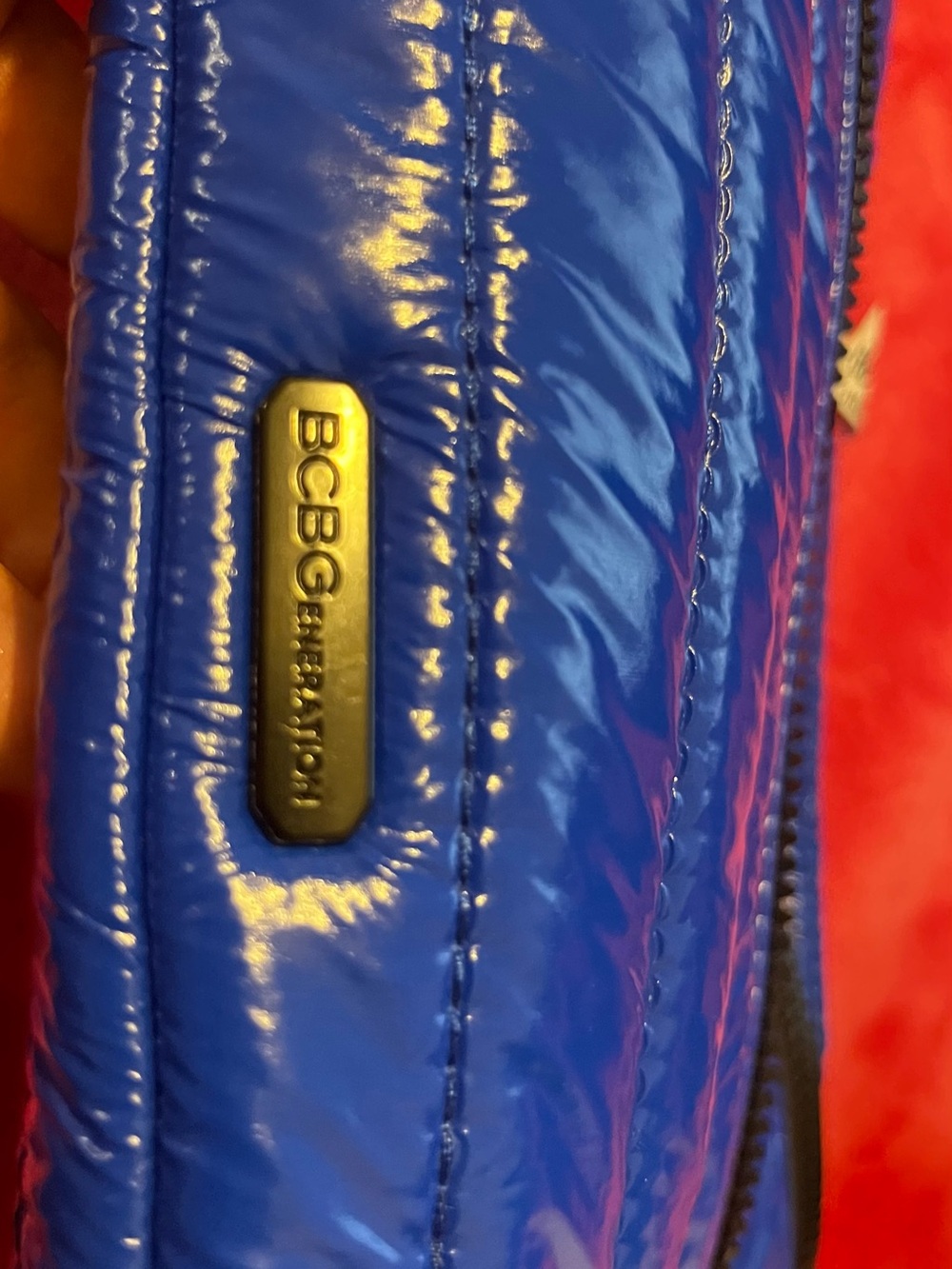 BCBG PUFFER XL Crossbody SLING Bag Royal Blue. NWT - Picture 5 of 8
